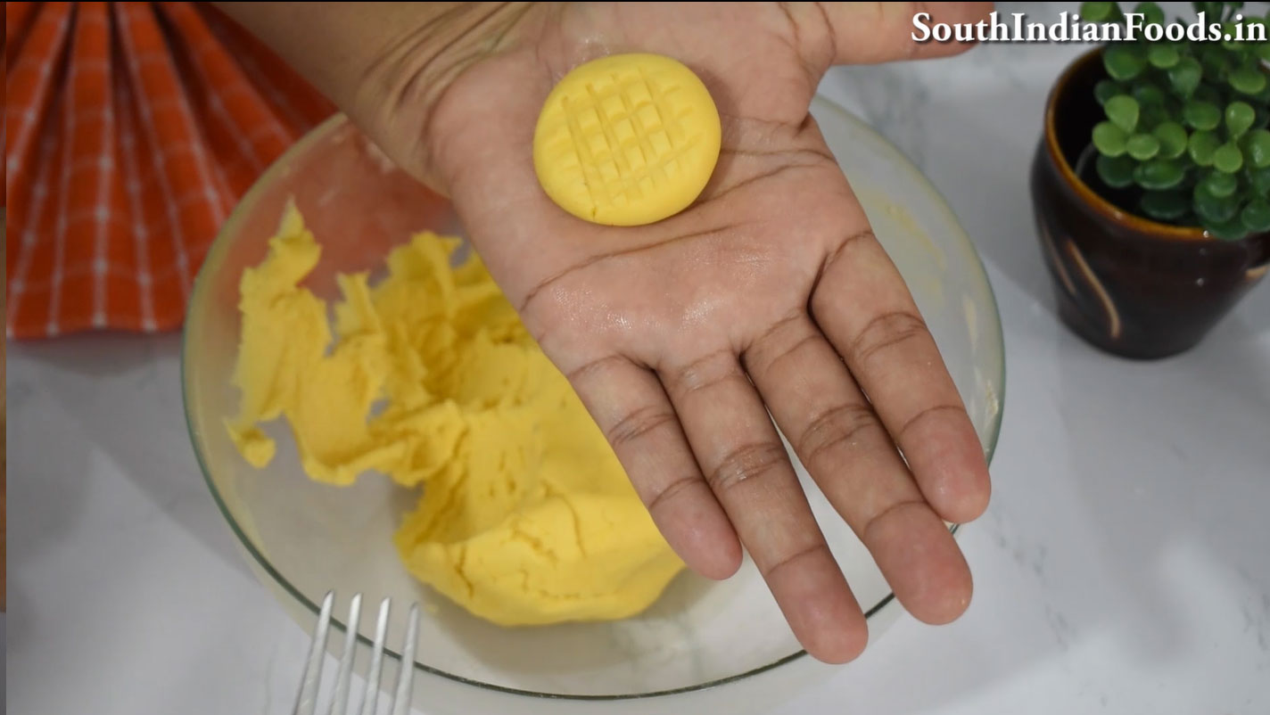 Eggless custard butter cookies