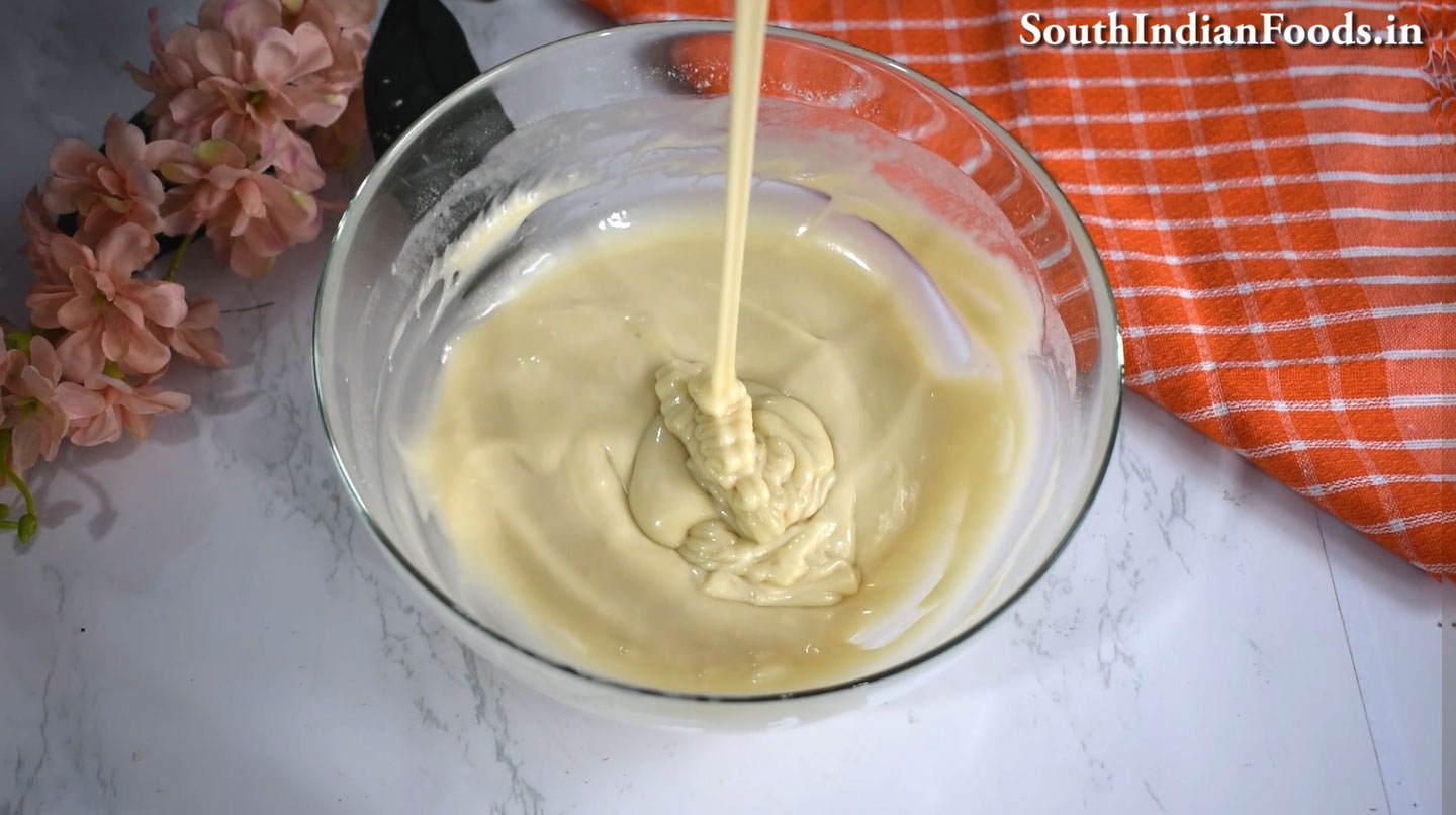Eggless condensed milk cupcake