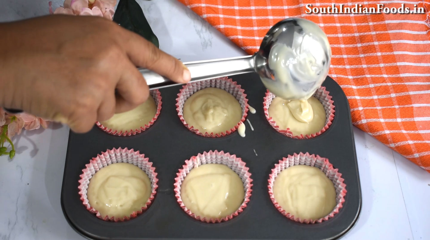 Eggless condensed milk cupcake