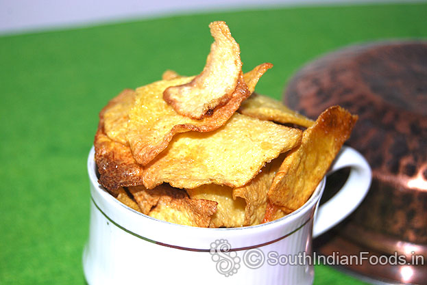 Crispy elephant yam chips is ready serve hot