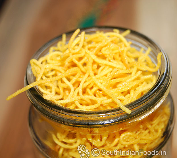 Gram flour sev