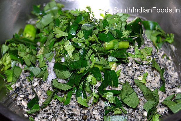 Add chopped green chilli, curry leaves, coriander leaves