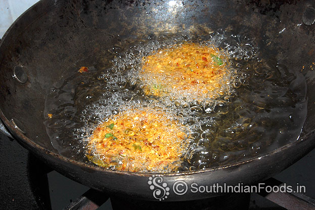 Vadas turned golden brown