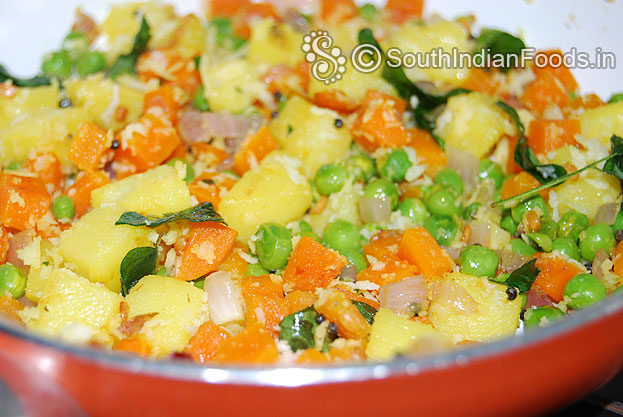 Now green peas thoran is ready, cut off heat.
