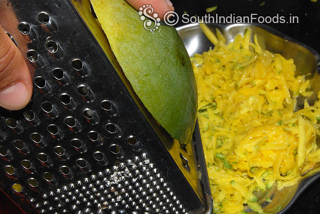 Grate raw mango
