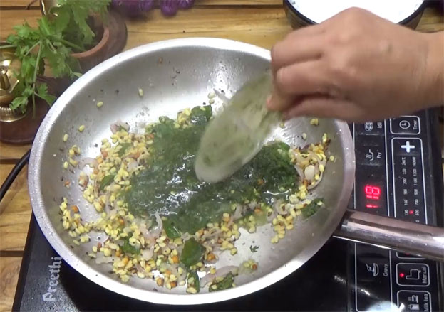 Add ground mint coriander mixture