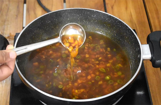 Hot and sour veg soup step yy