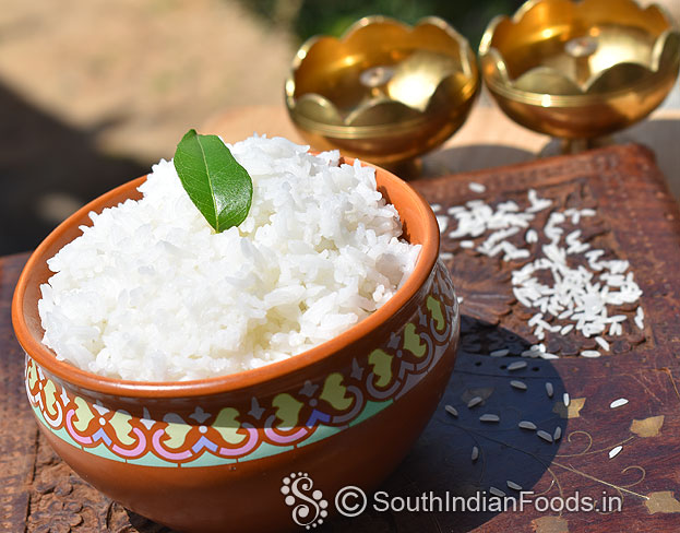 Boiled kolam rice