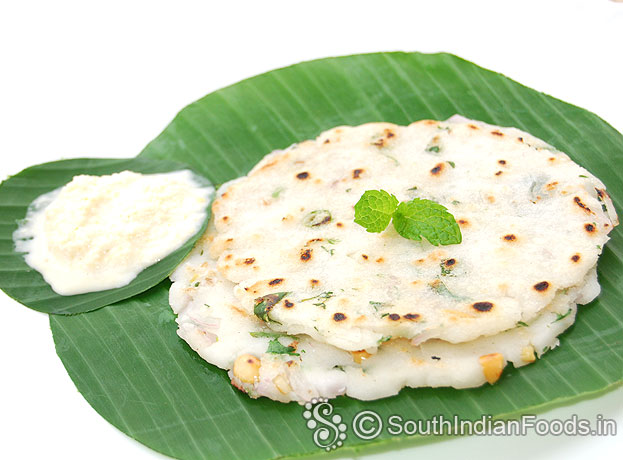 Akki roti ready, serve hot with coconut chutney or kurma