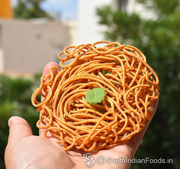 Perfect, large and crispy aloo bhujia