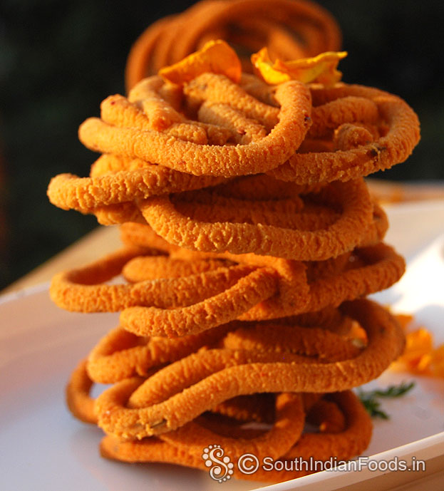 Almond chakli