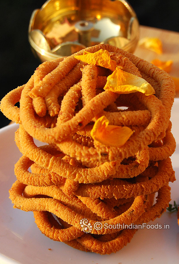 Chilli badam murukku