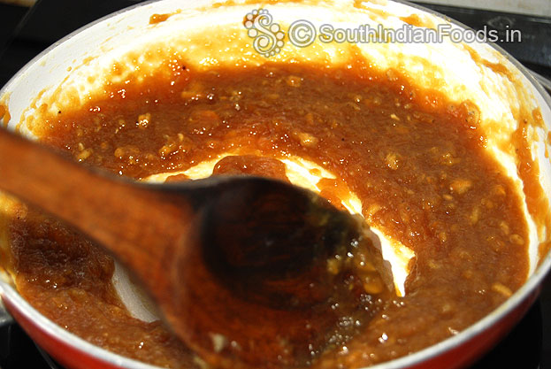 Stir banana halwa mixture