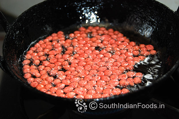 Deep fry beet boondis on medium flame