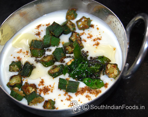 Add crispy bhindi,mix well