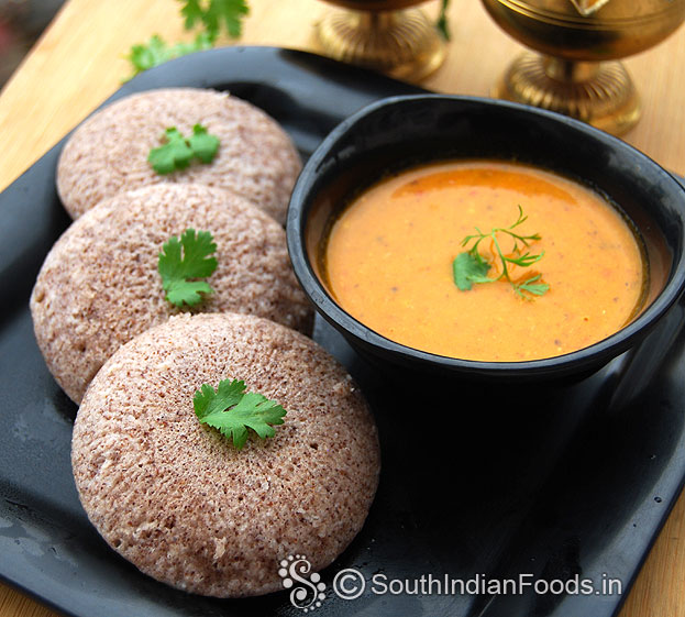 Healthy black rice idli