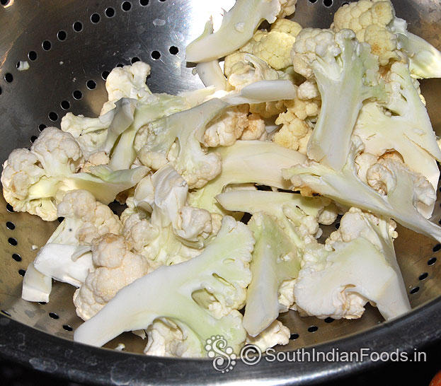 Take 1 cup cauliflower florets