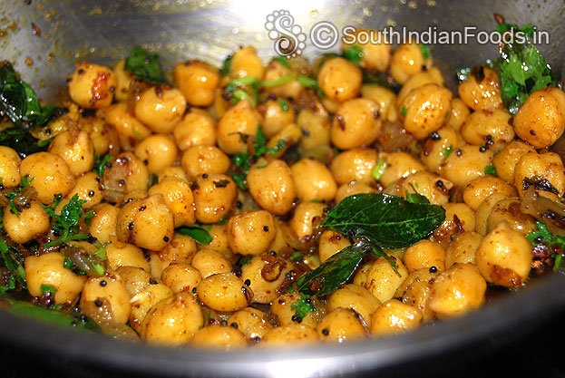 Kondai kadalai masala sundal is ready, cut off heat