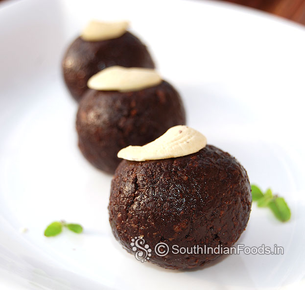Garnish with cashews, refrigerate, serve chilled