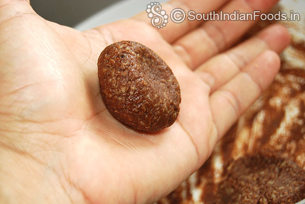 Make sandesh balls and press gently in the middle