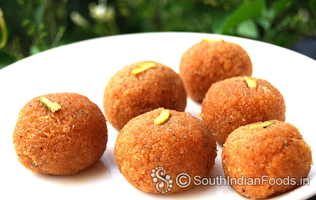 Nariyal ke laddu with jaggery
