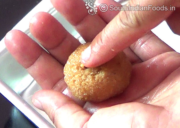 Shape ladoo & garnish with pistachio
