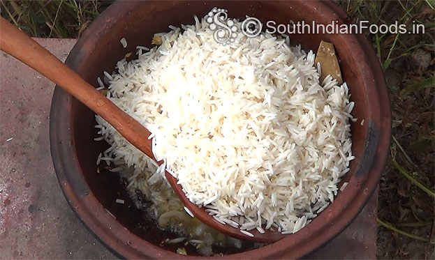 Add soaked rice