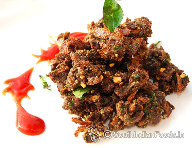 Crispy ragi pakoda fritters / kezhvaragu pakoda