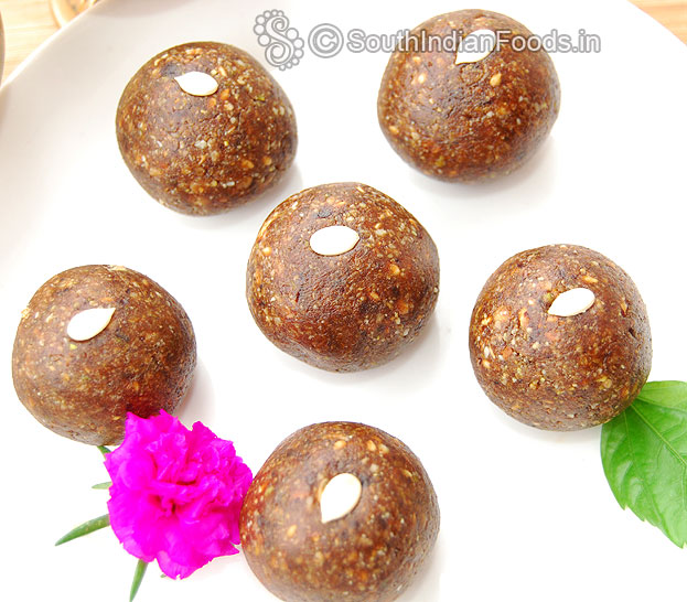 Dates nuts laddu