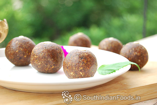 Dates sesame ladoo