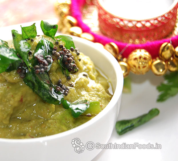 Green capsicum onion chutney