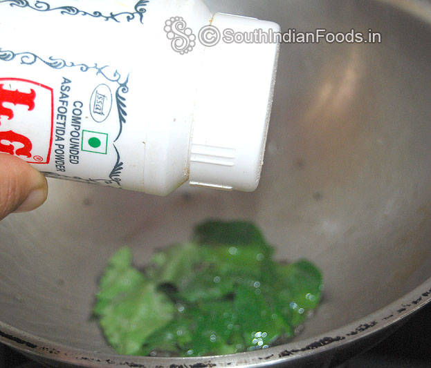 Heat 1 tbsp oil, add mustard, curry leaves, asafoetida