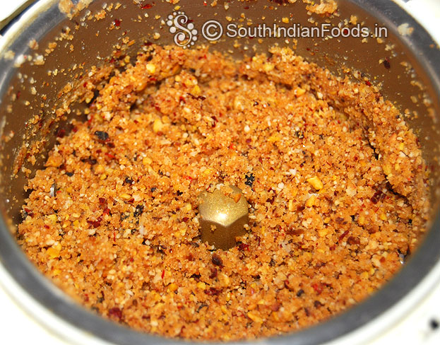 Coarsely ground groundnut mixture ready, keep it aside