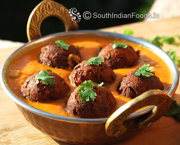 Gulab jamun masala curry