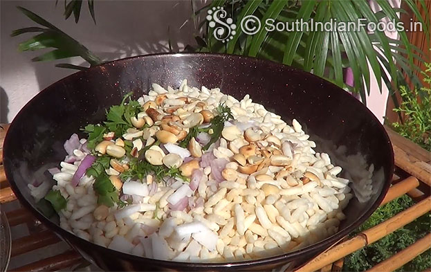 Add roasted groundnut