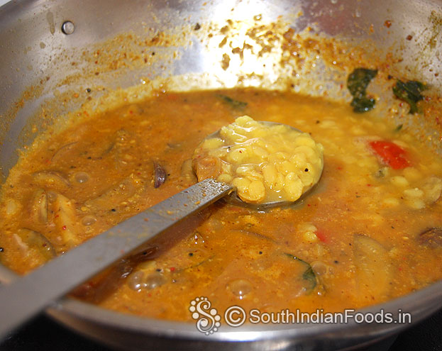 Add toor dal, let it boil for 3 min