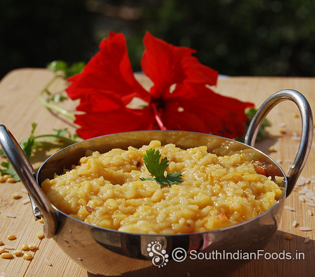 Pasiparuppu khichdi