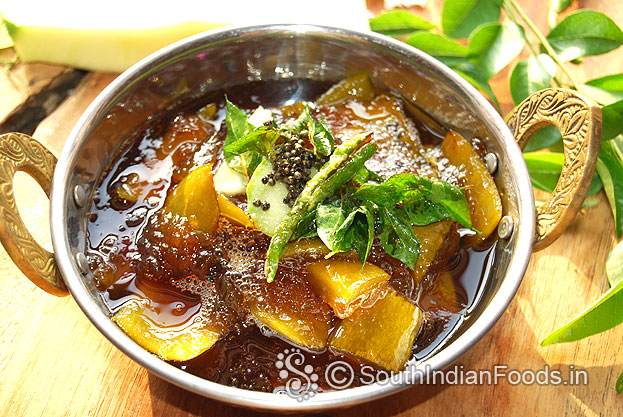 Mangai vella pachadi is ready serve hot with curd rice