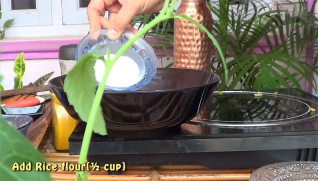 Add rice flour[arisi maavu]