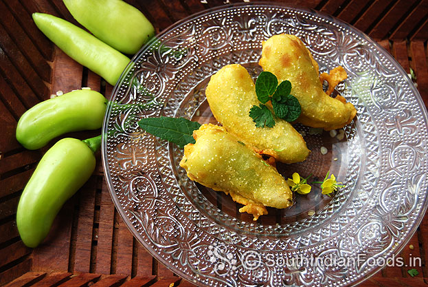 Easy & quich snack-Mirchi / Milagai stuffed bajji