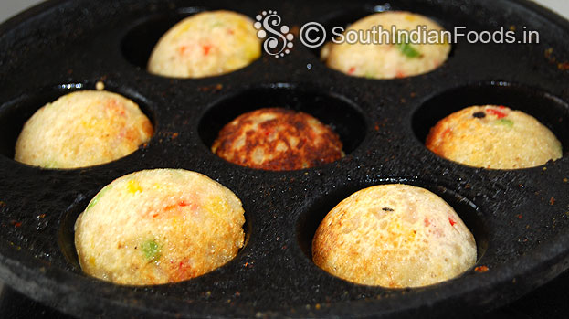 Oats paniyaram is ready, take it out, serve hot with green chutney