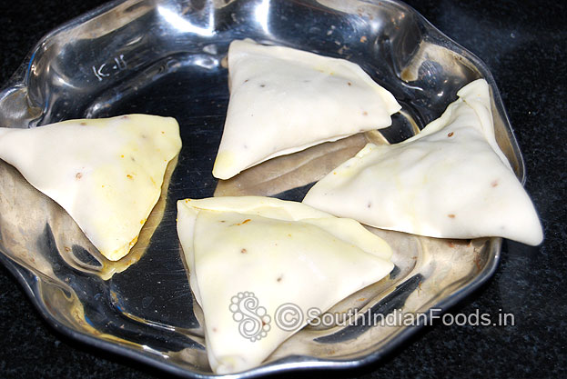 crispy onion samosa step 21