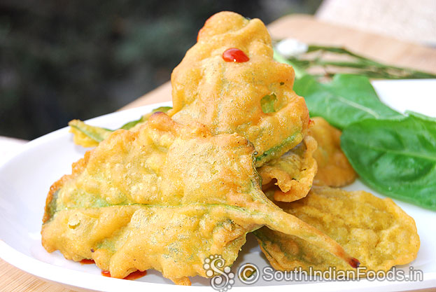 Simple spinach bajji