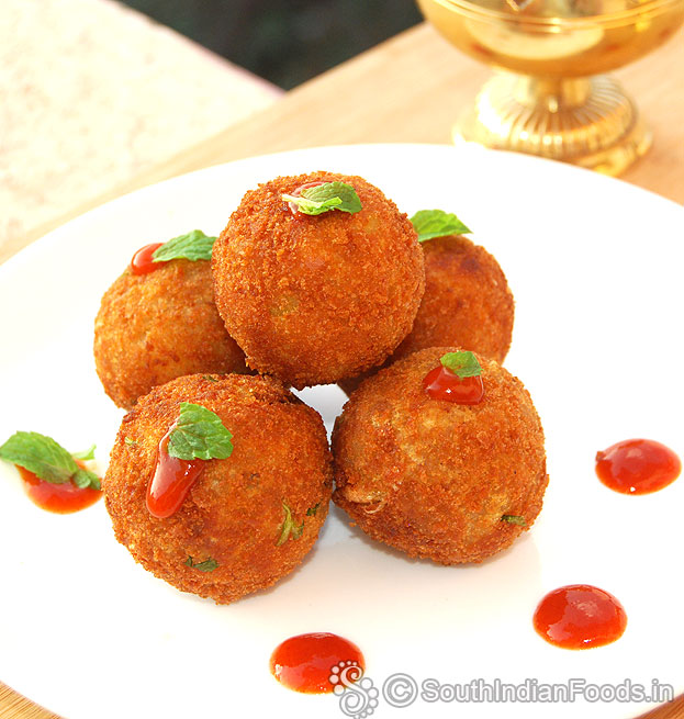 Rice flakes potato balls