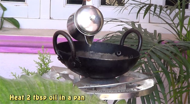 Heat 2 tbsp oil in a pan