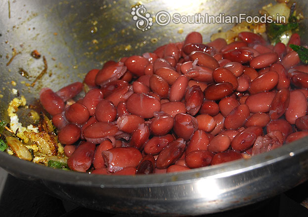 Add boiled rajma saute