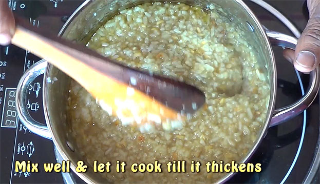 Mix well, let it cook till it thickens