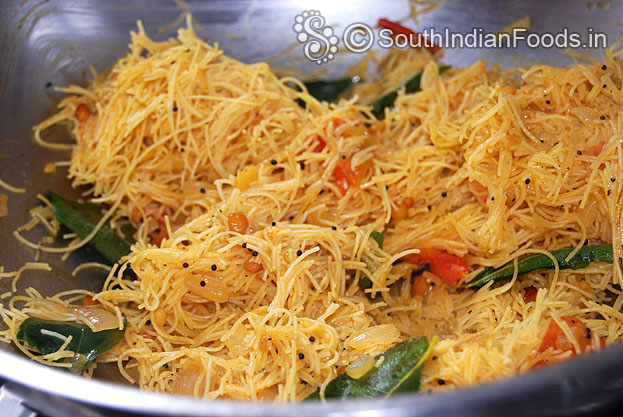 Easy semiya kichadi is ready, cut off heat, serve hot with chutney