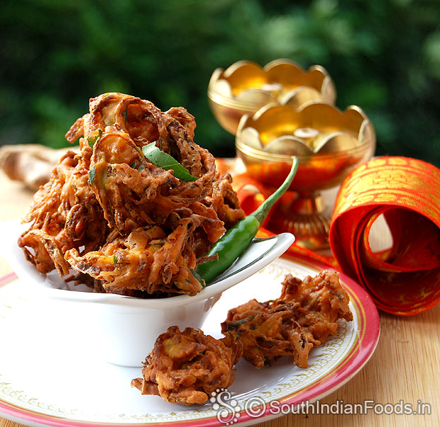 Serve hot with tea, coffe or curd rice