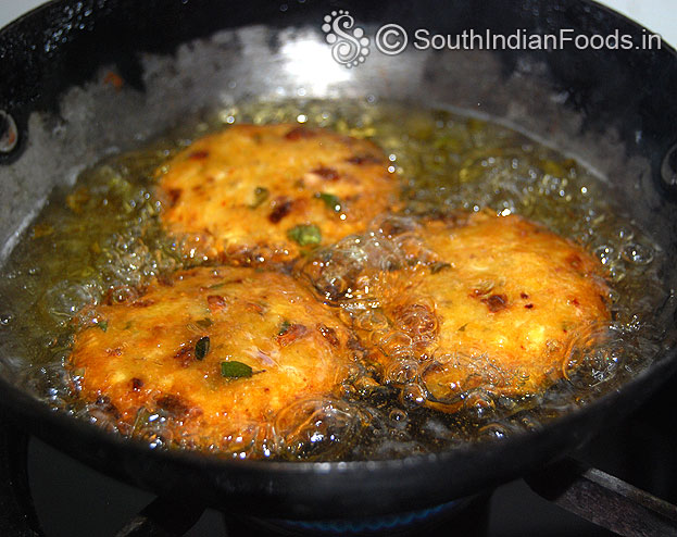 Crispy and golden brown vada ready